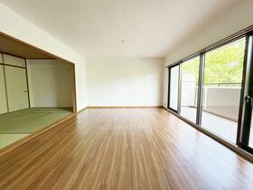 西宮名塩ウインディヒルズ　ＩＩ番館