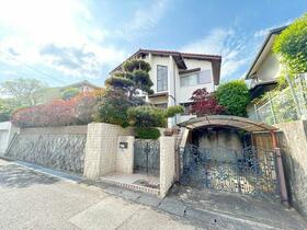 兵庫県宝塚市中山五月台１丁目