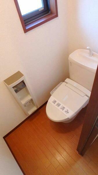 画像13:～トイレにも窓がついていて換気が楽ですね～