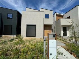 三重県四日市市曙町