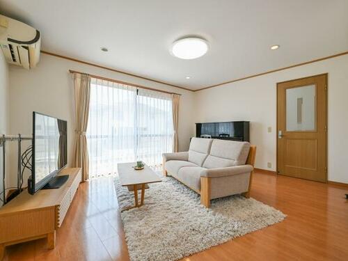 detached 兵庫県川西市萩原台西３丁目