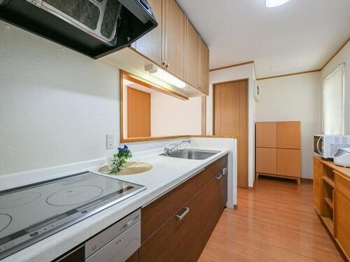 detached 兵庫県川西市萩原台西３丁目