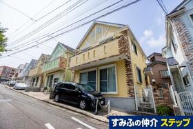 神奈川県横浜市金沢区六浦南１丁目