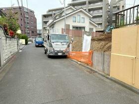 神奈川県横浜市青葉区市ケ尾町