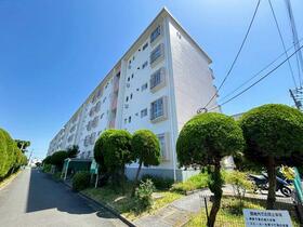 新桜ヶ丘団地　１３号棟