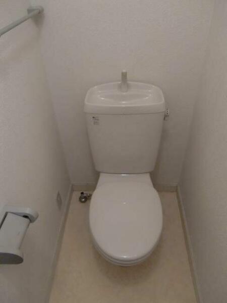 画像10:清潔感あるトイレです。