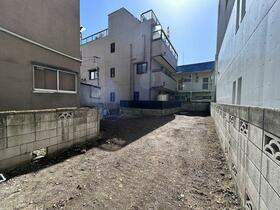 東京都足立区綾瀬４丁目