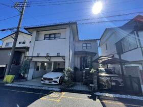 埼玉県所沢市中新井３丁目