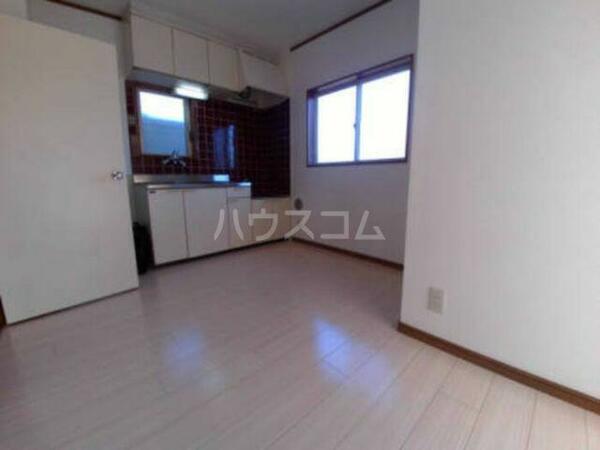 apartment 埼玉県吉川市高富１丁目
地図を見る