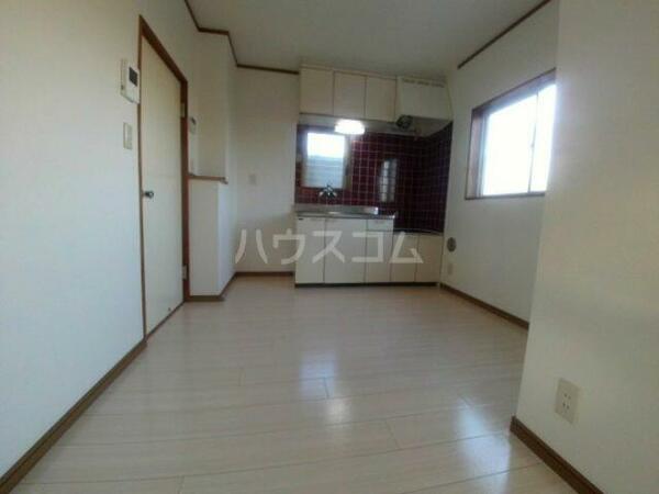 apartment 埼玉県吉川市高富１丁目
地図を見る
