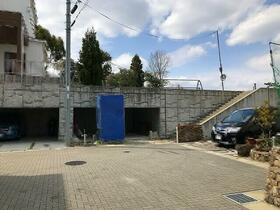 奈良県奈良市中登美ヶ丘２丁目