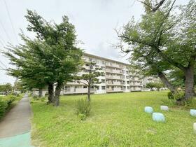 稲毛海岸３丁目団地　１１号棟