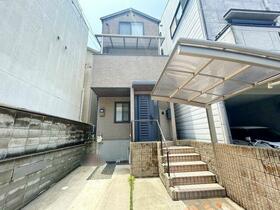 京都府京都市右京区西京極西大丸町