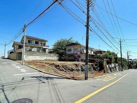 神奈川県横浜市金沢区富岡西１丁目