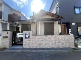 兵庫県伊丹市中野西２丁目