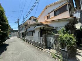 大阪府豊中市服部豊町２丁目