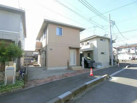 埼玉県草加市弁天４丁目