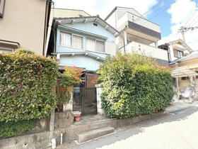 大阪府豊中市長興寺北３丁目