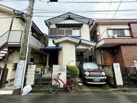 東京都三鷹市深大寺３丁目