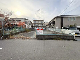 兵庫県伊丹市野間６丁目