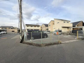 兵庫県伊丹市野間８丁目