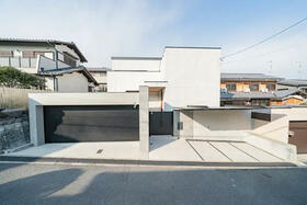 大阪府枚方市東香里３丁目