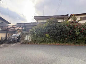 兵庫県川西市湯山台１丁目