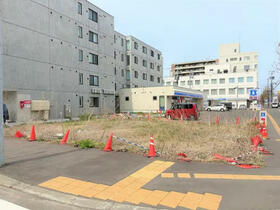 北海道札幌市中央区北八条西20丁目