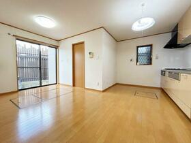 大阪府堺市西区浜寺南町２丁