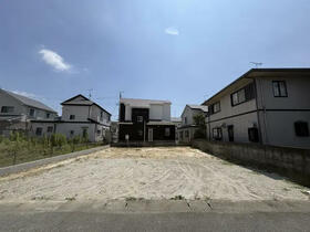 兵庫県三木市志染町中自由が丘２丁目