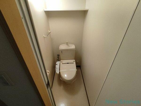 画像16:コンパクトで使いやすいトイレです