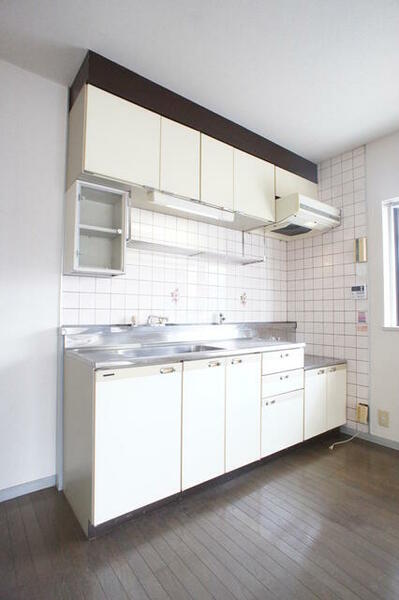 画像5:上下収納豊富・調理スペースあり！使い勝手の良いキッチンです♪