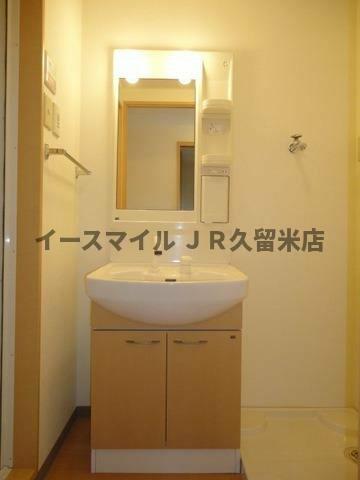 画像9:独立洗面台あり、毎朝おしゃれに忙しい女性の方におすすめです