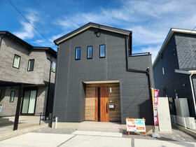 三重県四日市市釆女町