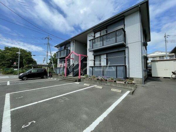 apartment 埼玉県北葛飾郡杉戸町高野台南５丁目
地図を見る