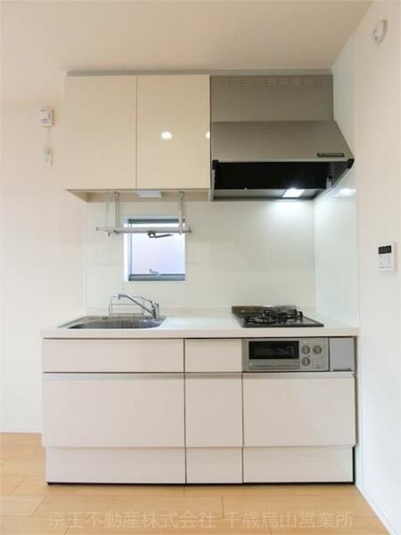 画像4:シンクも調理スペースも広く使いやすいキッチンです