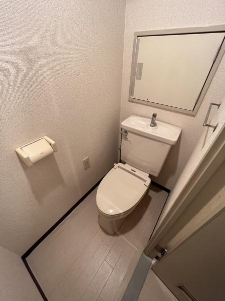 画像7:シンプルだけど清潔感のあるトイレです