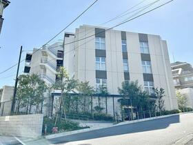 ジェイグラン横浜片倉町