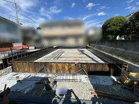 東京都府中市紅葉丘２丁目