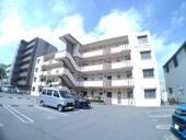 沖縄市泡瀬１丁目 4階建 築13年のイメージ
