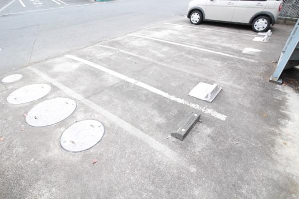 画像15:敷地内駐車場１台無料です！