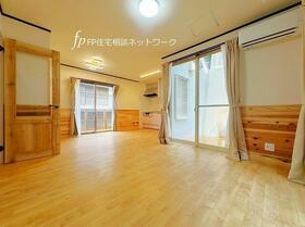 神奈川県横浜市港北区岸根町