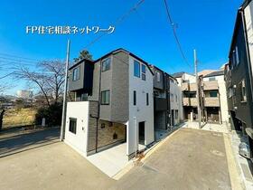 神奈川県横浜市青葉区新石川１丁目