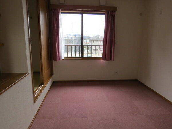 apartment 福島県安達郡大玉村大山字大江田中
大山の賃貸情報を見る
物件地図