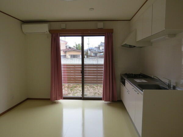 apartment 福島県安達郡大玉村大山字大江田中
大山の賃貸情報を見る
物件地図