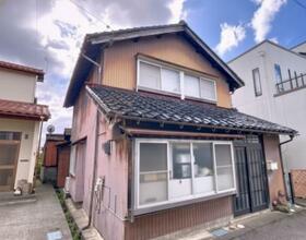 石川県河北郡津幡町字加賀爪