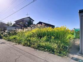 石川県小松市戸津町