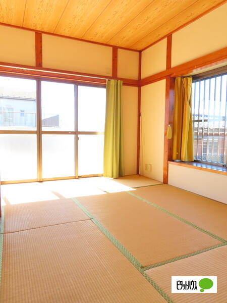 detached 東京都小金井市関野町２丁目

地図を見る