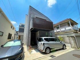 東京都世田谷区上馬３丁目