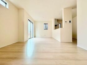 埼玉県さいたま市緑区大字三室